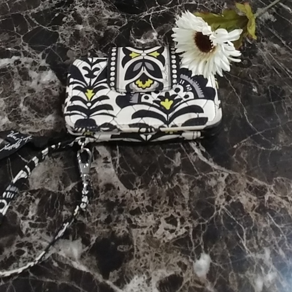 vera bradley wallets clearance